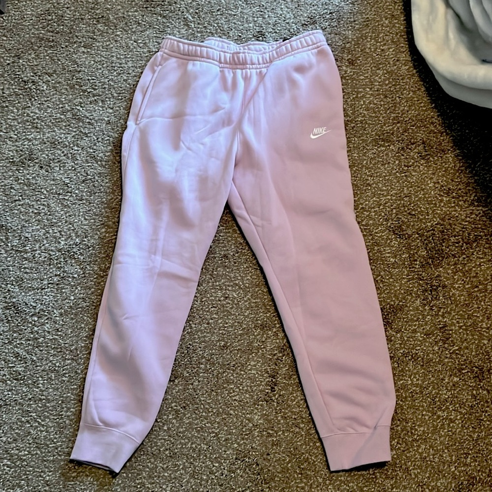 Men’s lilac Nike sweats